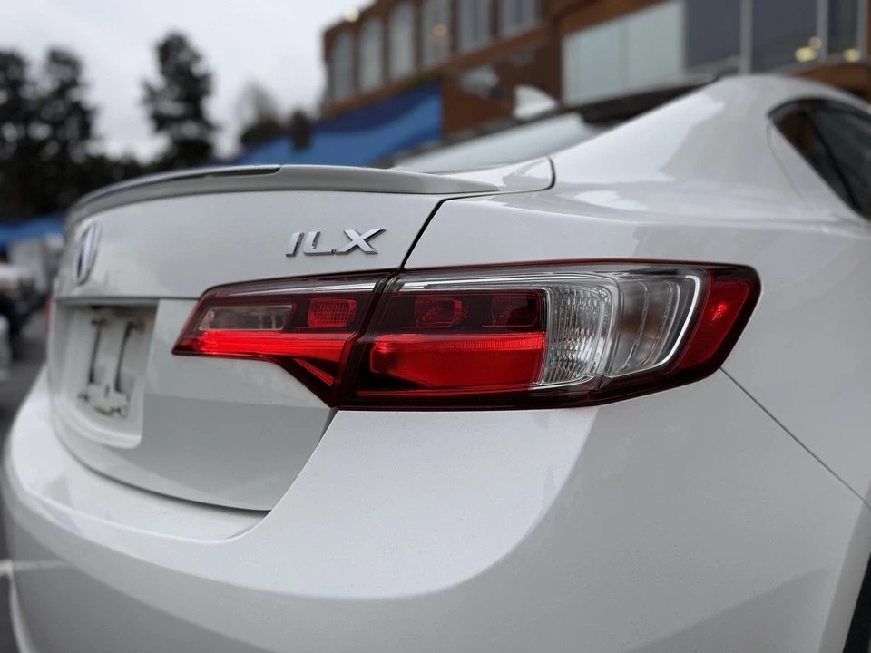 2017 Acura ILX - Image 7 of 20