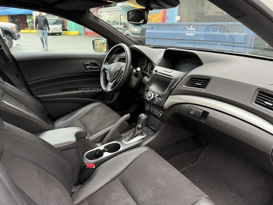 2017 Acura ILX - Image 13 of 20