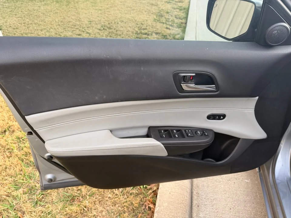 2017 Acura ILX - Image 12 of 16