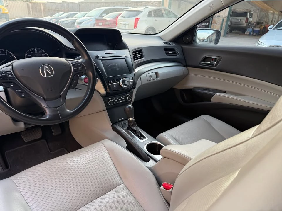 2017 Acura ILX - Image 7 of 16