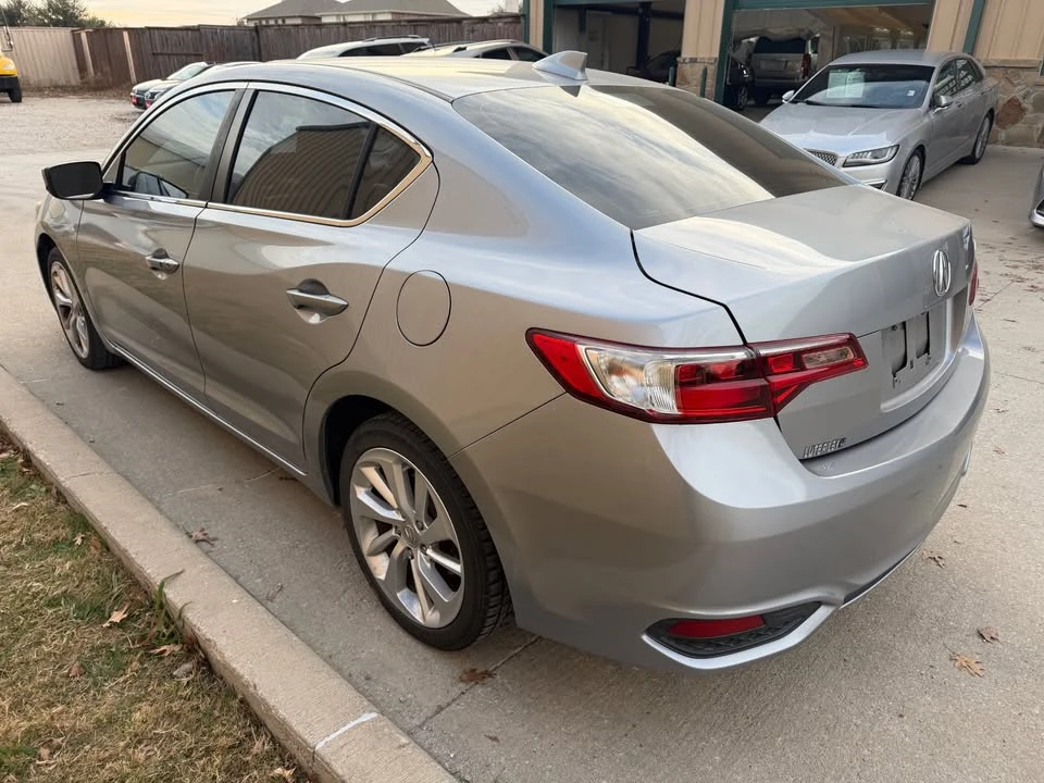 2017 Acura ILX - Image 4 of 16