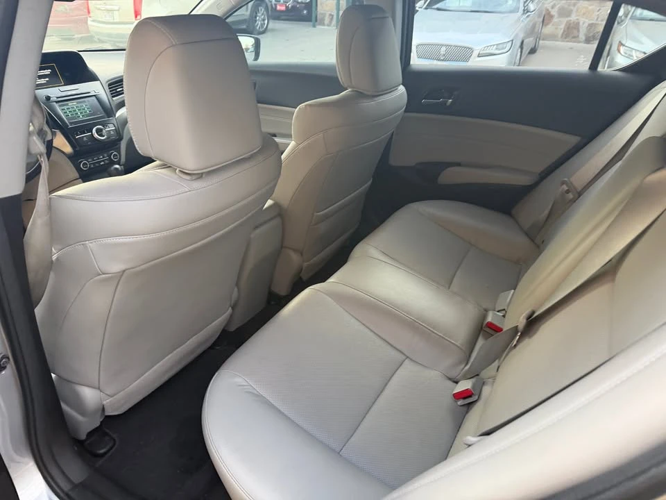 2017 Acura ILX - Image 13 of 16