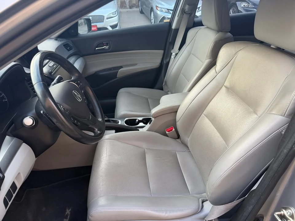 2017 Acura ILX - Image 6 of 16