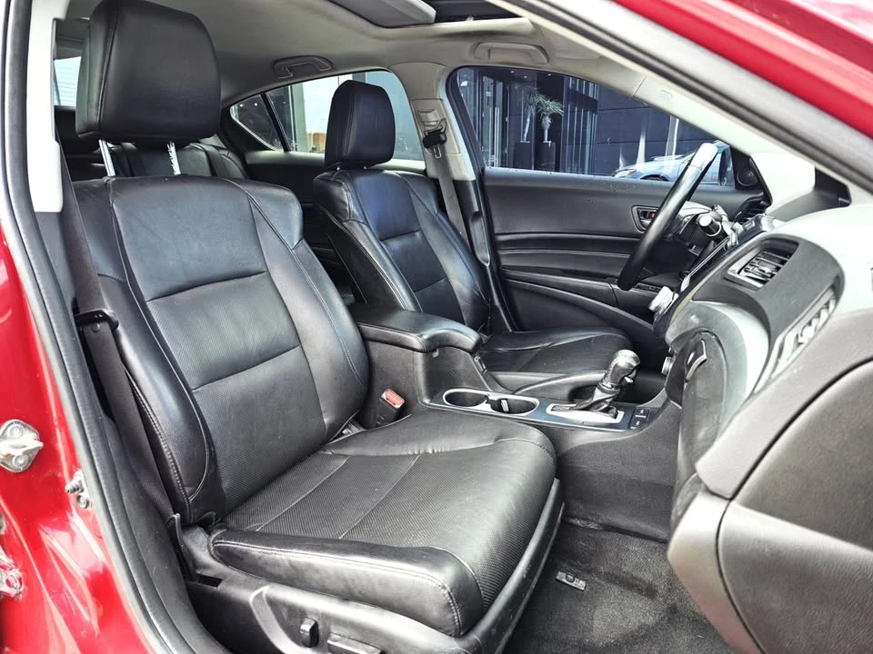 2017 Acura ILX - Image 10 of 16