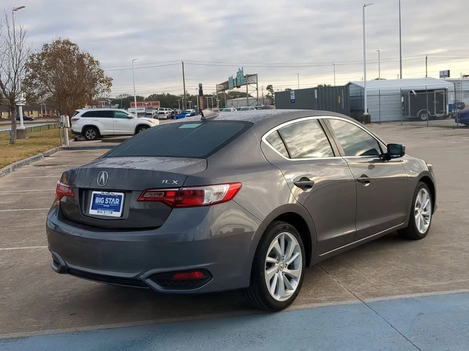 2017 Acura ILX - Image 4 of 13