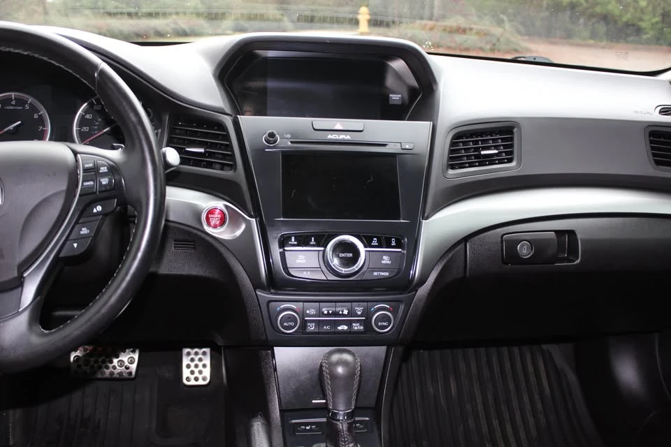 2017 Acura ILX - Image 14 of 19