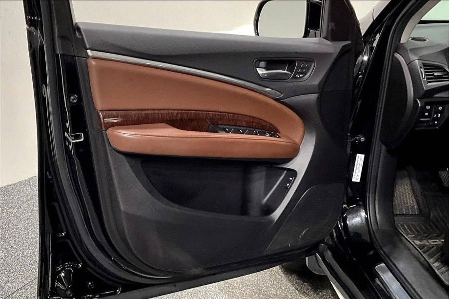 2017 Acura MDX 3rd Gen - Image 7 of 13