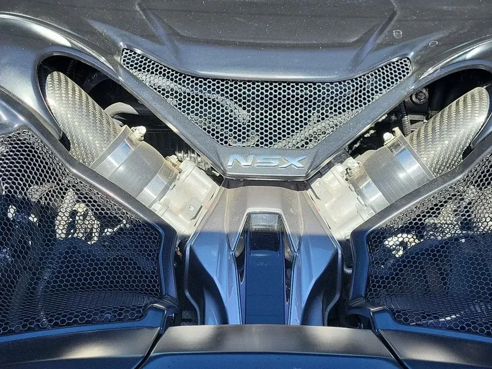 2017 Acura NC1 NSX - Image 12 of 19