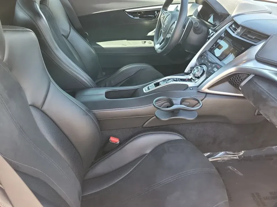 2017 Acura NC1 NSX - Image 11 of 19