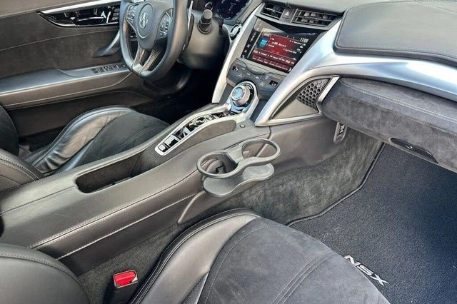 2017 Acura NC1 NSX - Image 12 of 18
