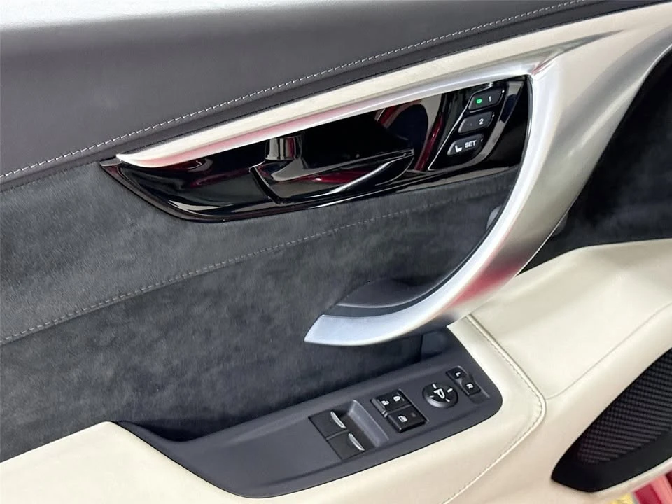 2017 Acura NC1 NSX - Image 11 of 19