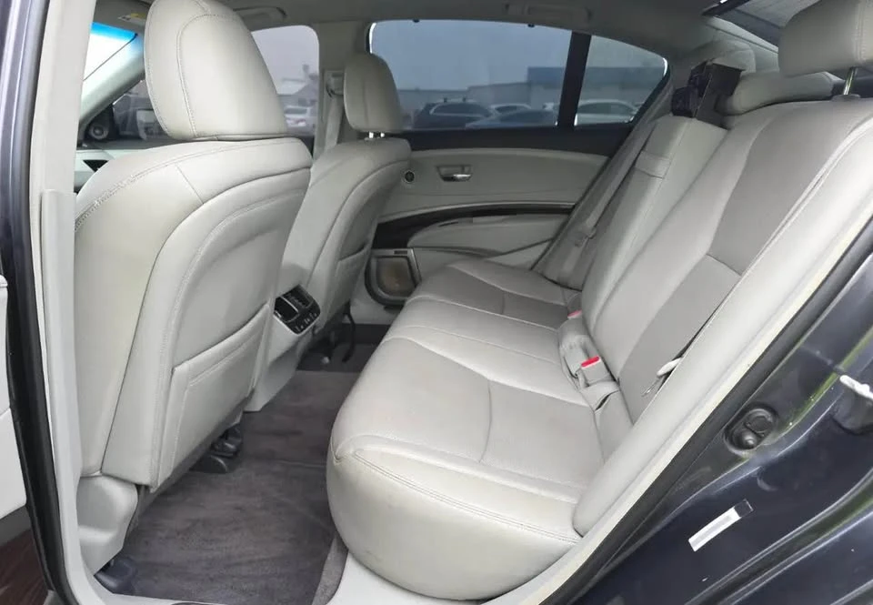 2017 Acura RLX - Image 4 of 4