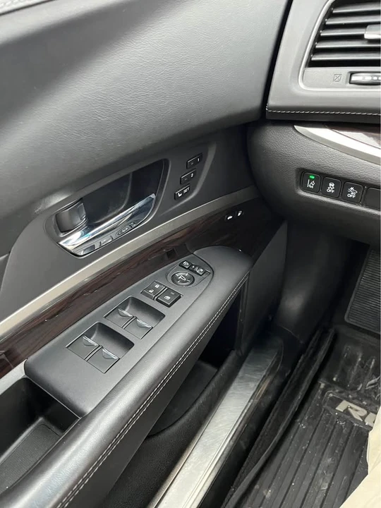 2017 Acura RLX - Image 7 of 9
