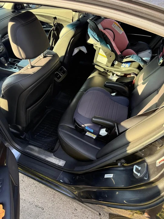 2017 Acura RLX - Image 6 of 12