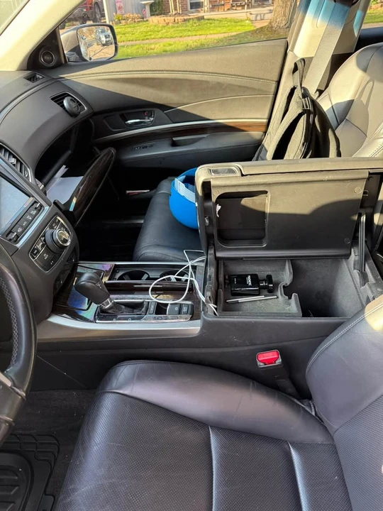 2017 Acura RLX - Image 5 of 12