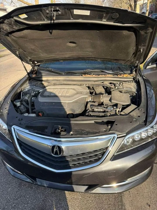 2017 Acura RLX - Image 10 of 12