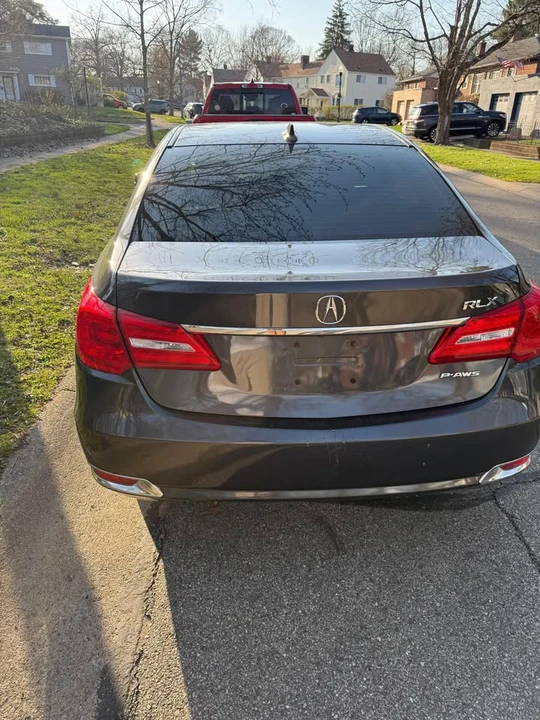 2017 Acura RLX - Image 8 of 12