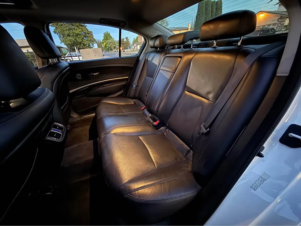 2017 Acura RLX - Image 12 of 12