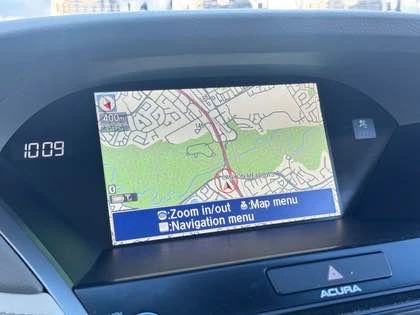 2017 Acura RLX - Image 8 of 11