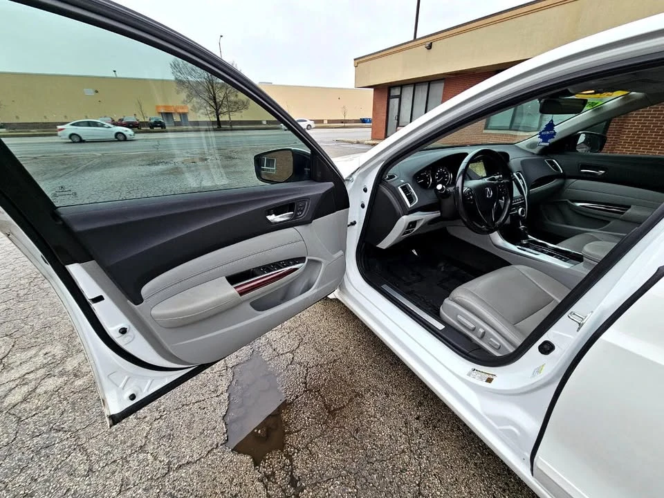 2017 Acura TLX 1st Gen - Image 15 of 18