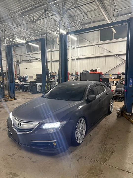 2017 Acura TLX 1st Gen - Image 2 of 12