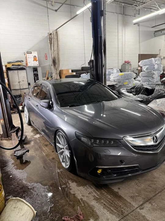 2017 Acura TLX 1st Gen - Image 9 of 12