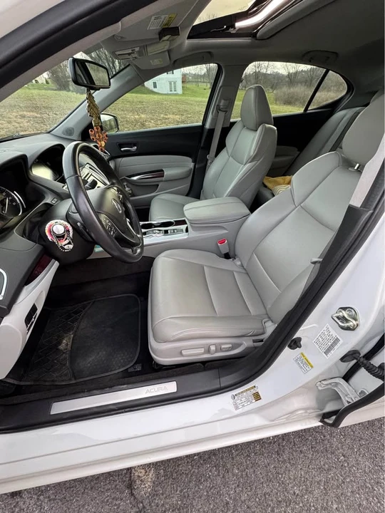 2017 Acura TLX 1st Gen - Image 5 of 8