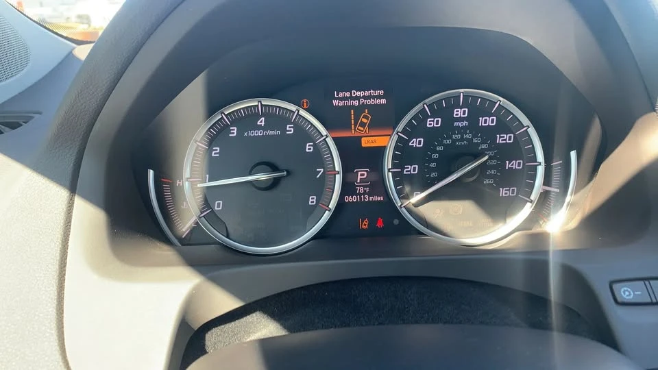 2017 Acura TLX 1st Gen - Image 10 of 15