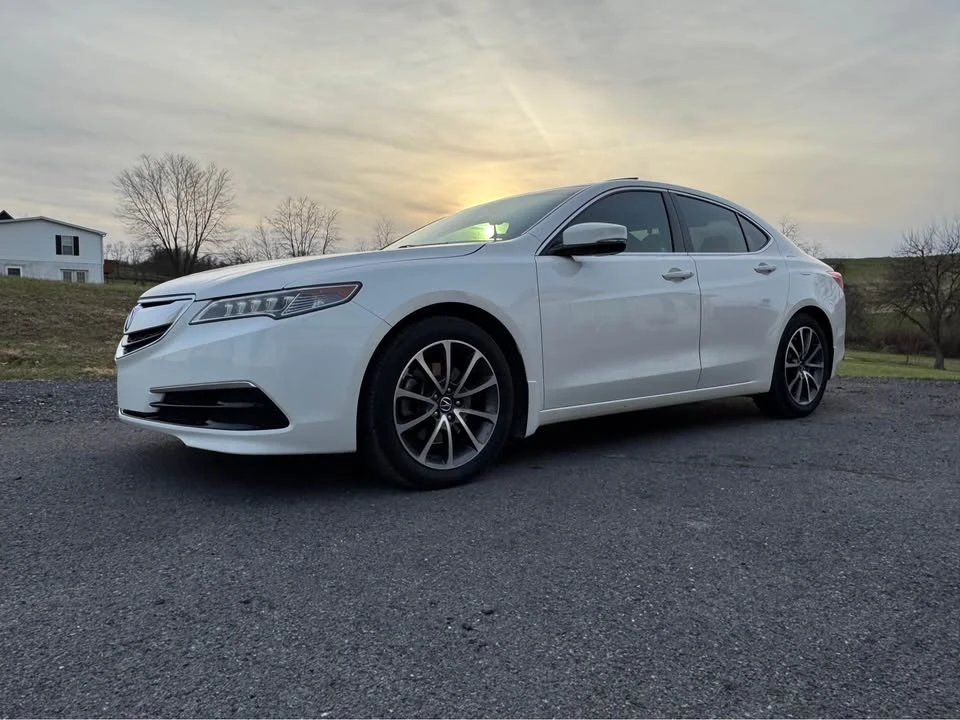 2017 Acura TLX 1st Gen - Image 4 of 8