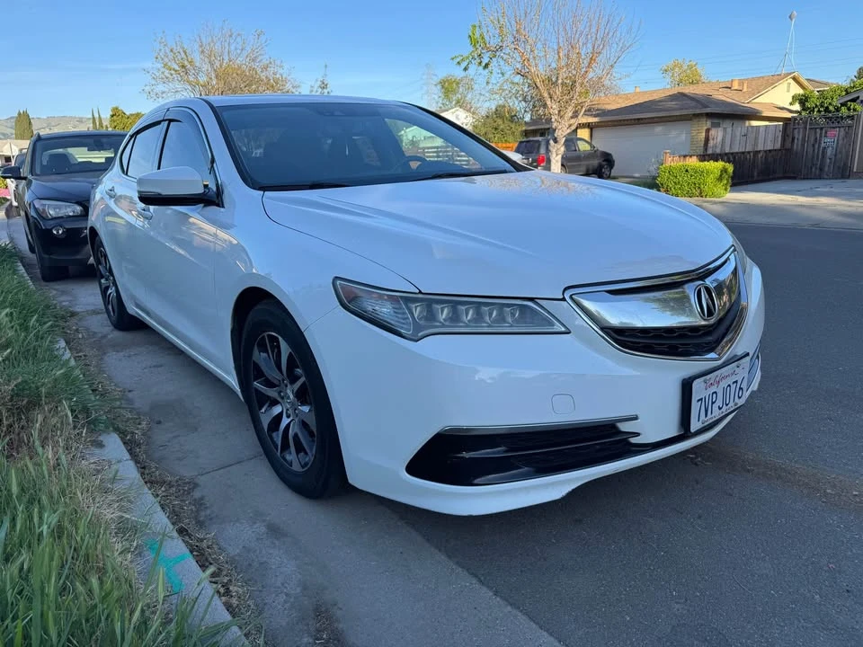 2017 Acura TLX 1st Gen - Image 2 of 9