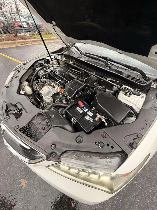 2017 Acura TLX 1st Gen - Image 10 of 19