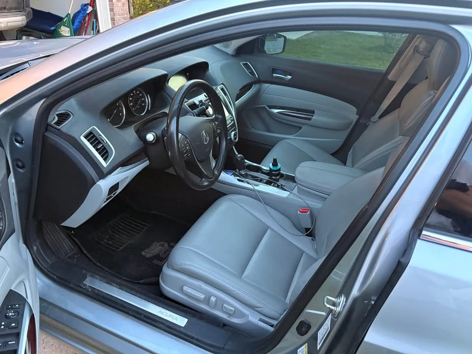 2017 Acura TLX 1st Gen - Image 5 of 8