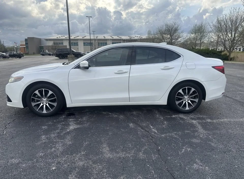 2017 Acura TLX 1st Gen - Image 4 of 16
