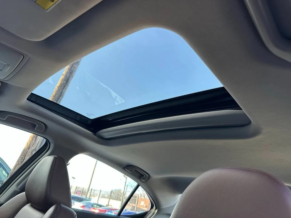 2017 Acura TLX 1st Gen - Image 16 of 20