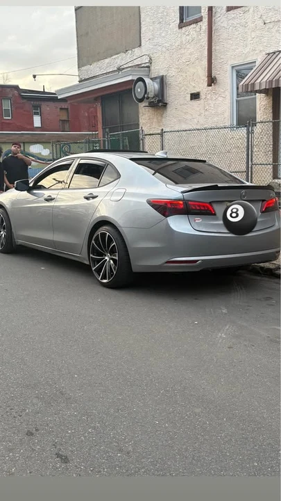 2017 Acura TLX 1st Gen - Image 2 of 7
