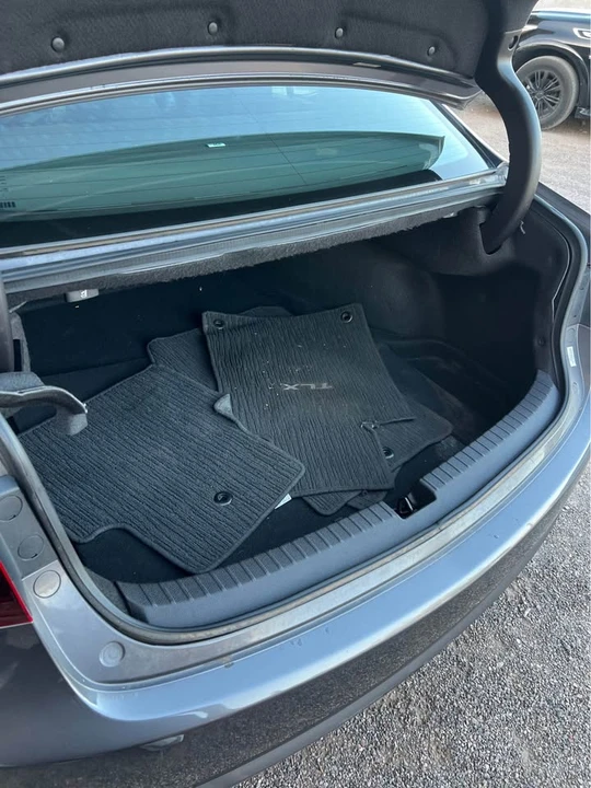 2017 Acura TLX 1st Gen - Image 10 of 10