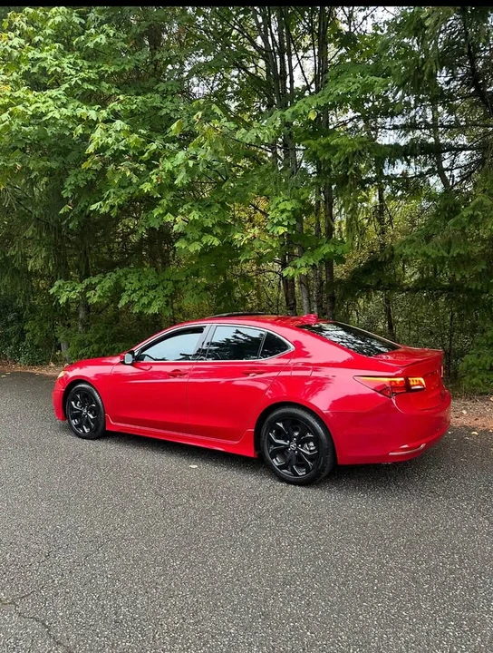 2017 Acura TLX 1st Gen - Image 2 of 3