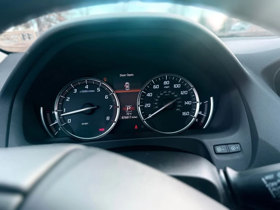 2017 Acura TLX 1st Gen - Image 11 of 13