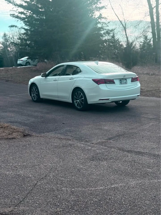 2017 Acura TLX 1st Gen - Image 5 of 13