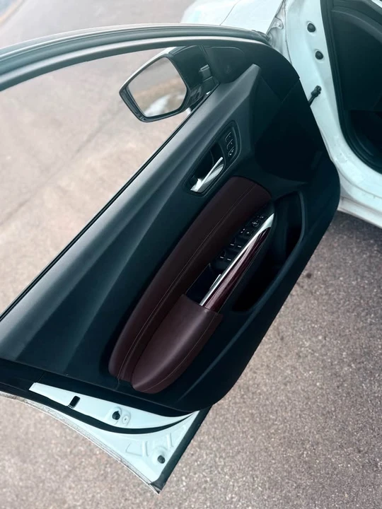 2017 Acura TLX 1st Gen - Image 9 of 13