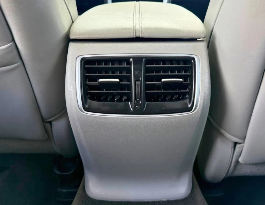 2017 Acura TLX 1st Gen - Image 13 of 15