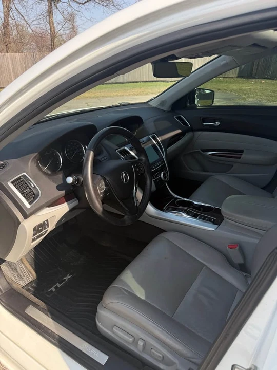 2017 Acura TLX 1st Gen - Image 13 of 18