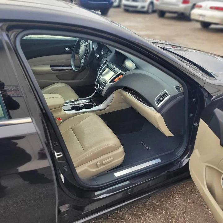 2017 Acura TLX 1st Gen - Image 8 of 17