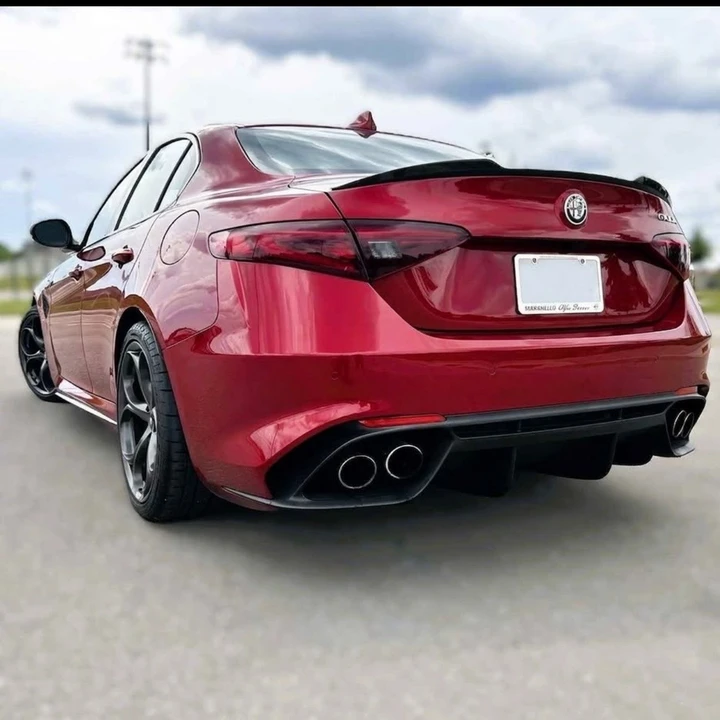 2017 Alfa Romeo Giulia Quadrifoglio - Image 4 of 20