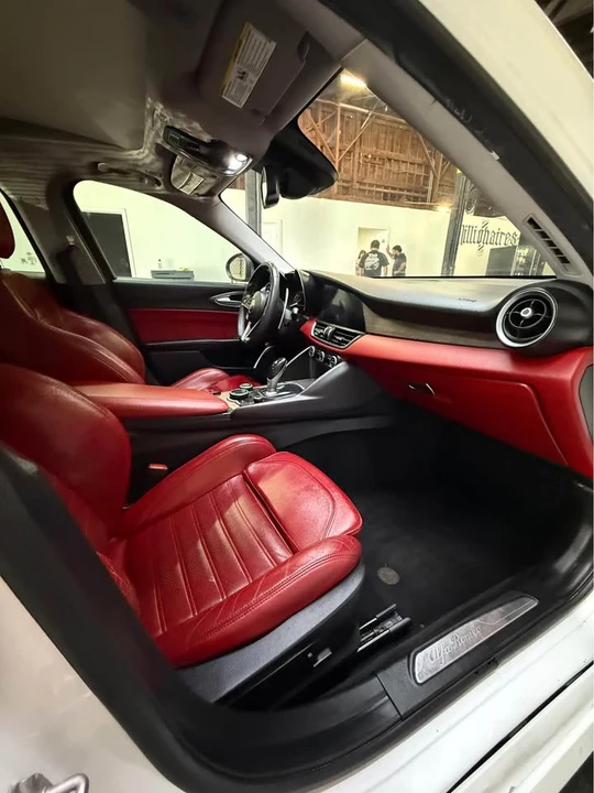 2017 Alfa Romeo Giulia - Image 3 of 11