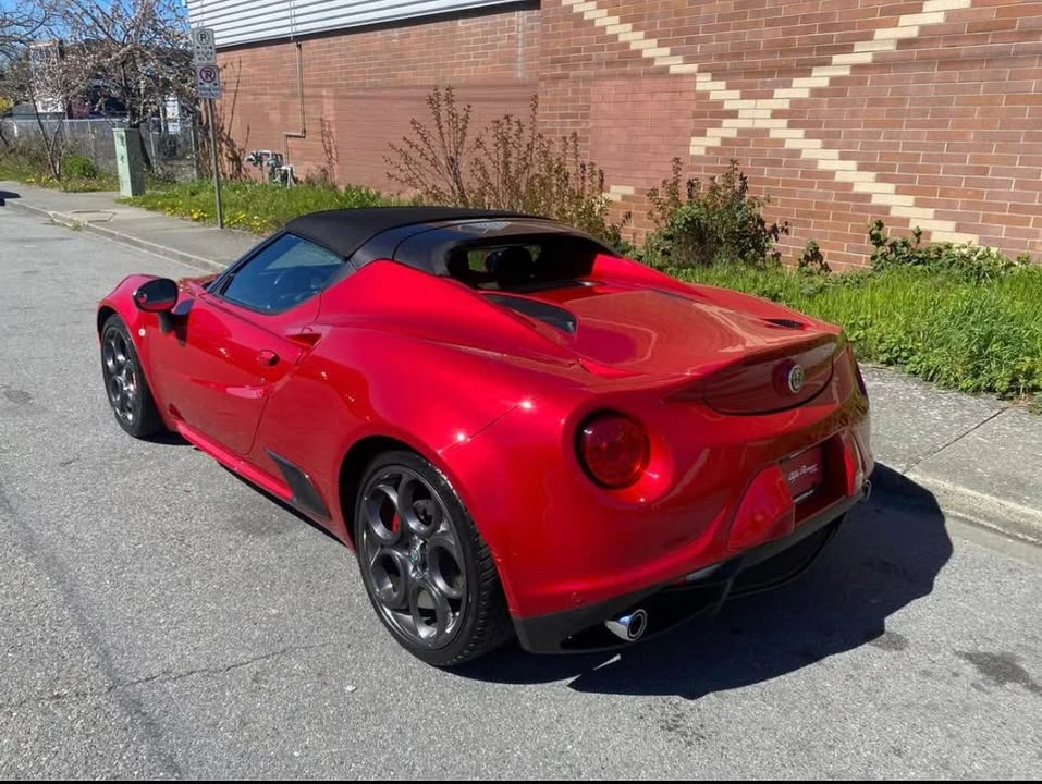 2017 Alfa Romeo 4C Spider - Image 4 of 7