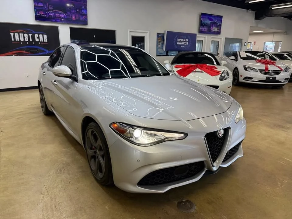 2017 Alfa Romeo Giulia - Image 2 of 18