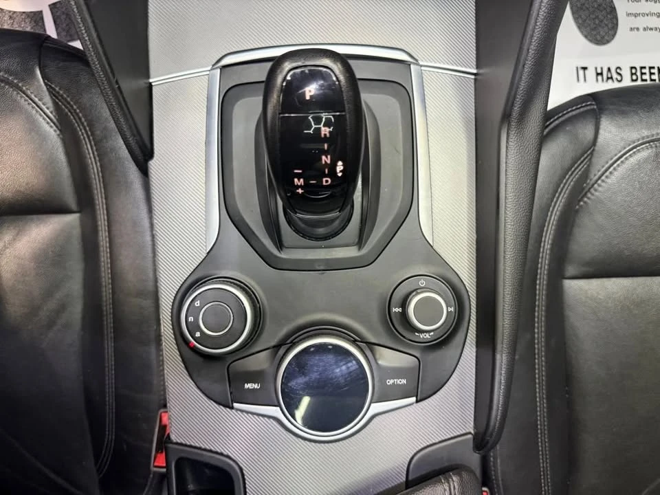 2017 Alfa Romeo Giulia - Image 18 of 18