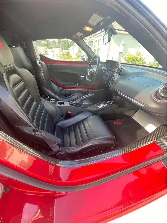 2017 Alfa Romeo 4C Coupe - Image 8 of 10