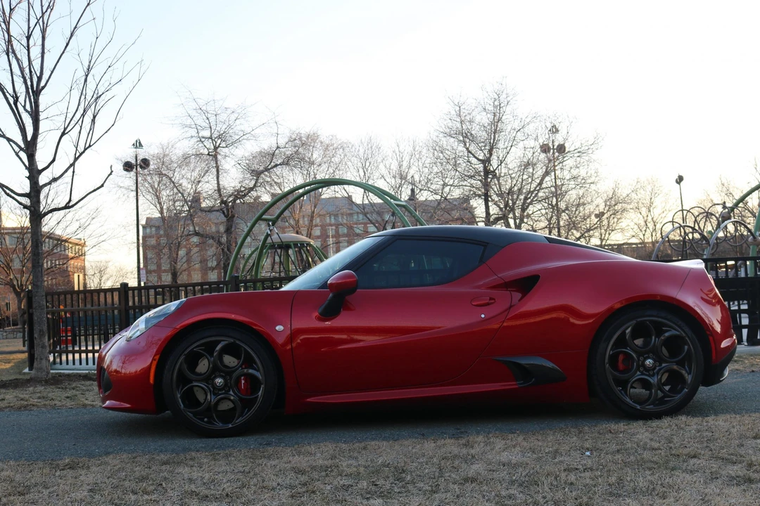 2017 Alfa Romeo 4C Coupe - Image 18 of 31